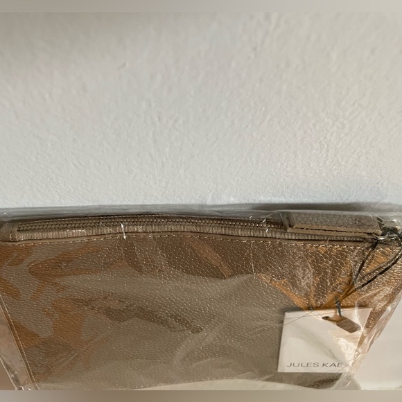 Jules Kae Cosmetic Makeup Bag - Pebbled Platinum Color NWT - Picture 3 of 7